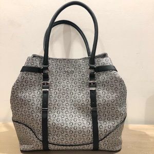 New GUESS Handbag: Bag w/ tags, fits laptop